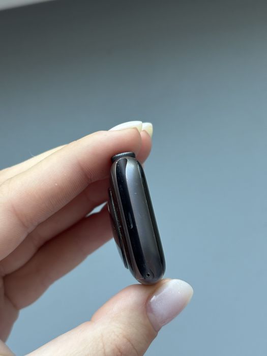 Apple watch SE (1 покоління)