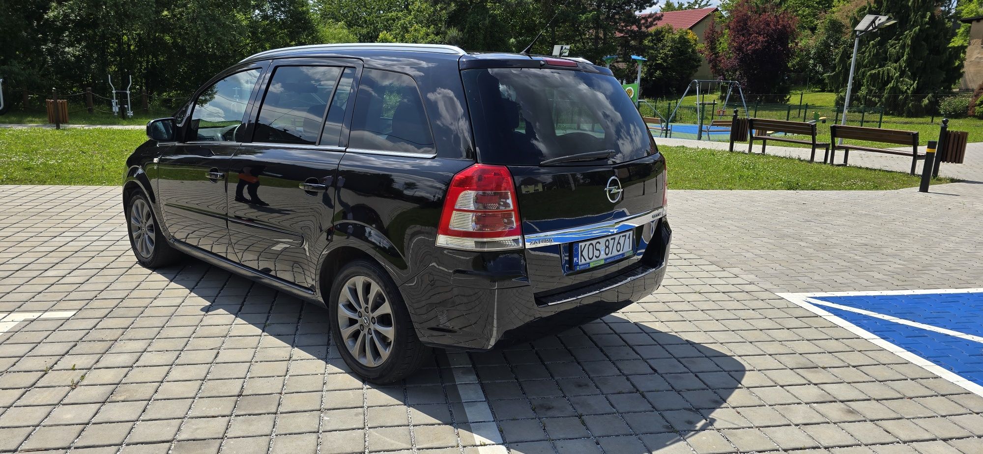 Opel Zafira B Lift 1.7 CDTI EcoFLEX 110ps 2010 rok 6 biegow 7 Osobowy