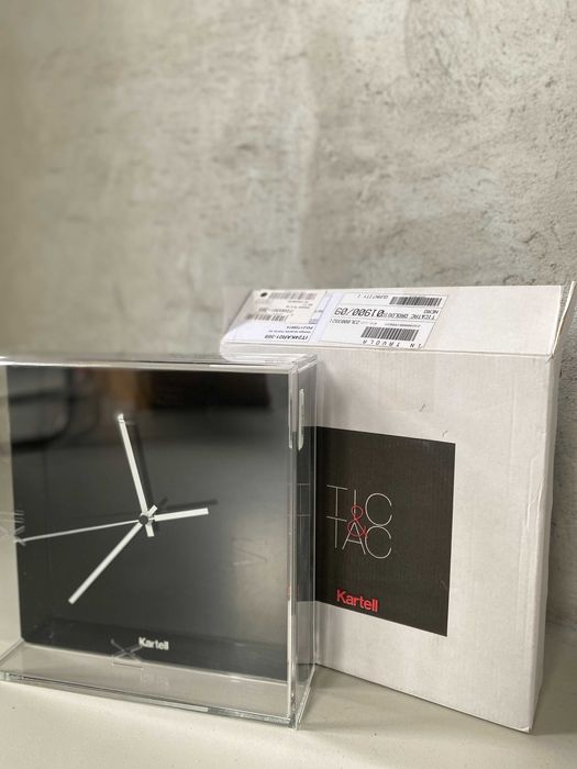 Zegar Kartell Tic&Tac PHILIPPE STARCK design space age akryl zegarek