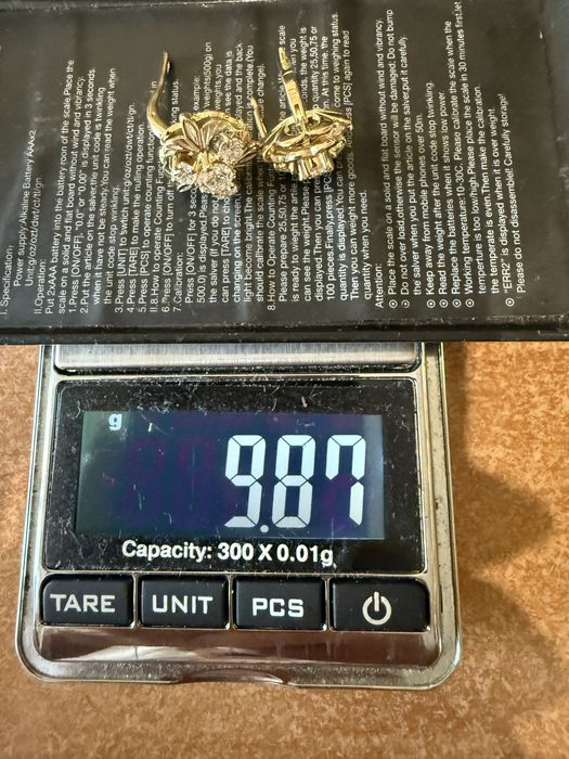 Сережки Конюшина з якутськими діамантами