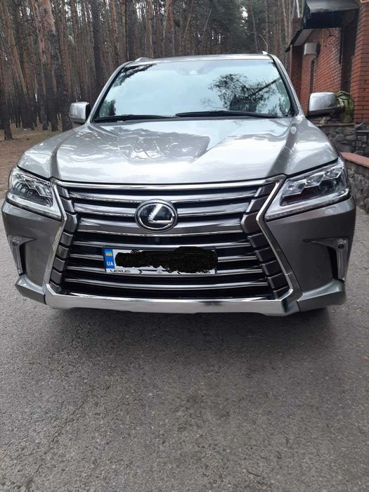 Продам Lexus LX 570