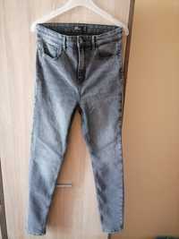 Spodnie jeansowe roz M