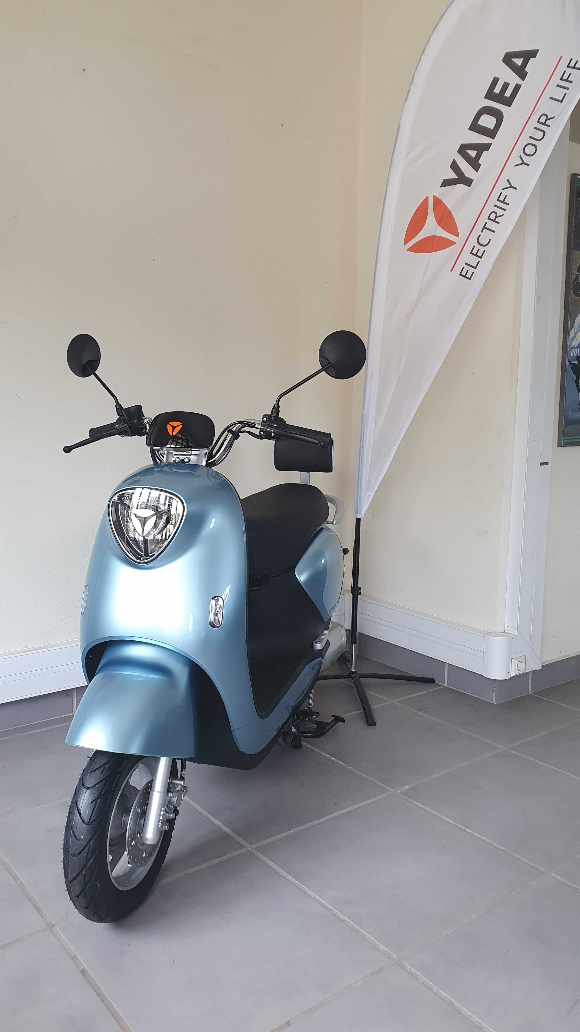 Yadea M6 Scooter Eléctrica 2.100 W