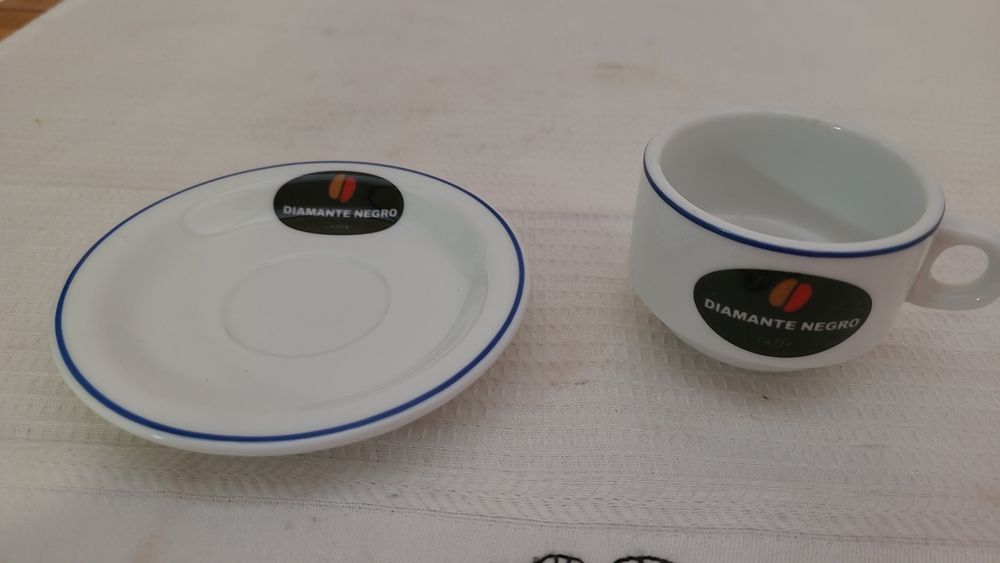Chávenas de Café (marca Diamante Negro e Bricelta)