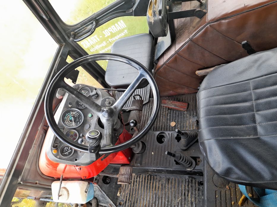 Zetor 7211  z  pługiem do odśnieżania