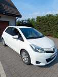 Sprzedam Toyota Yaris 1.0 Luna  2012