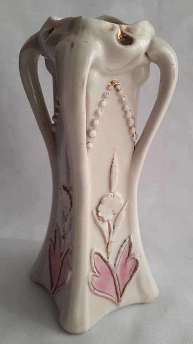 Secesja Porcelanowy wazonik