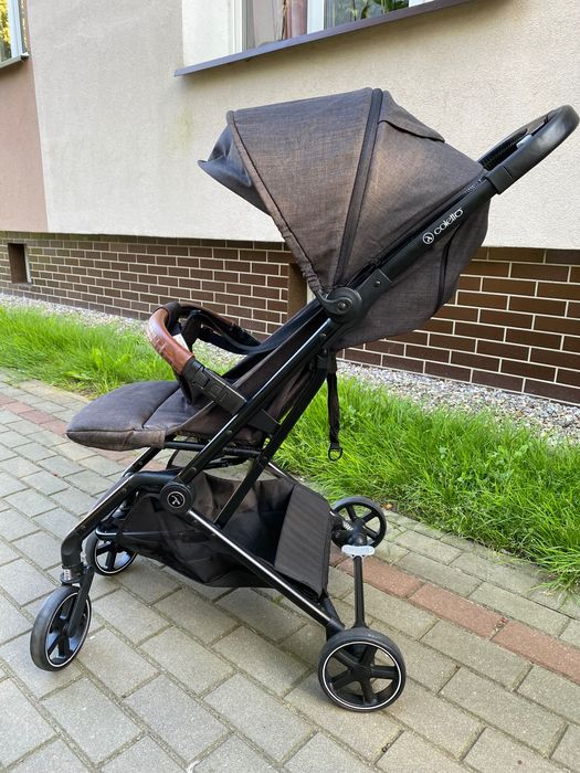 Lekki wózek spacerowy spacerówka Coletto Maya automatic samoskładający