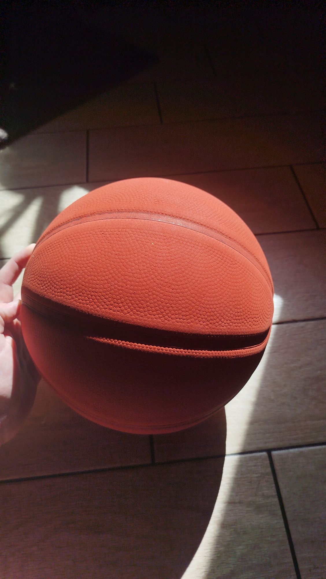 Баскетбольний м'яч