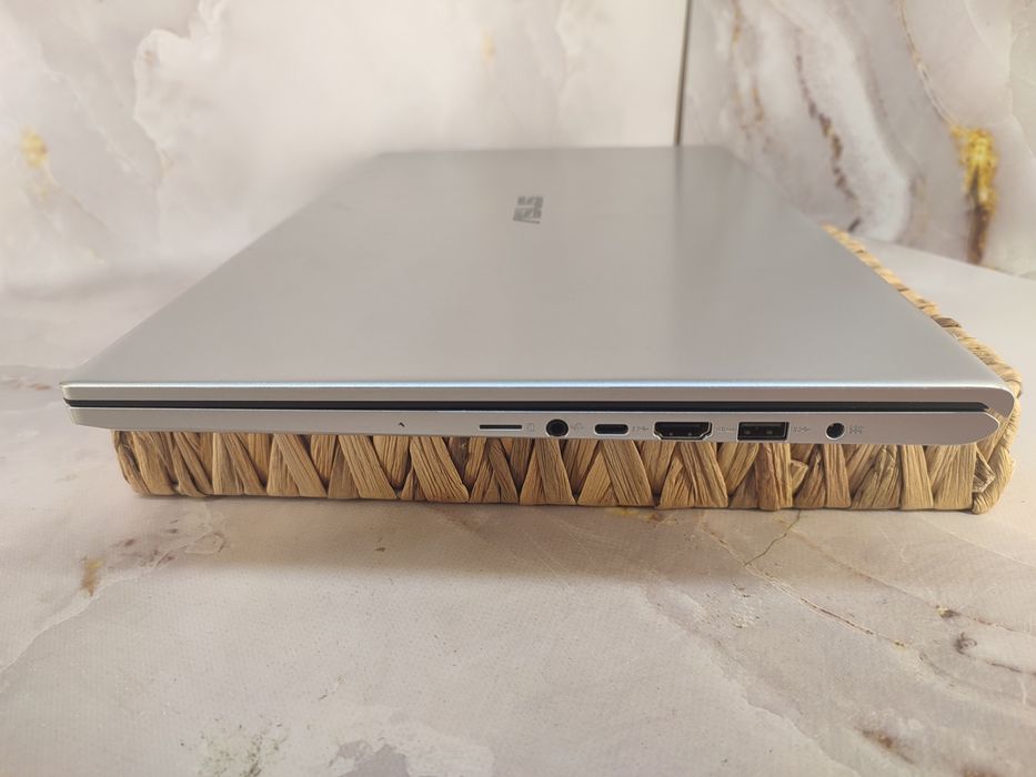 Ноутбук 17' Asus VivoBook X712E