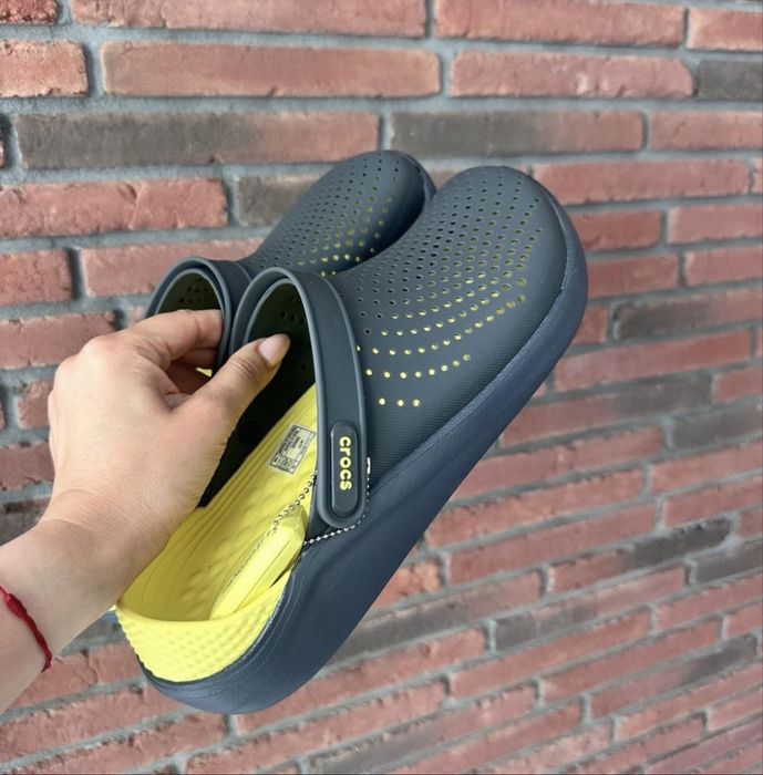 Чоловічі Crocs крокси LiteRide сабо, наявність
