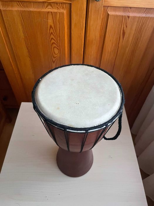 Bęben Djembe stan bardzo dobry