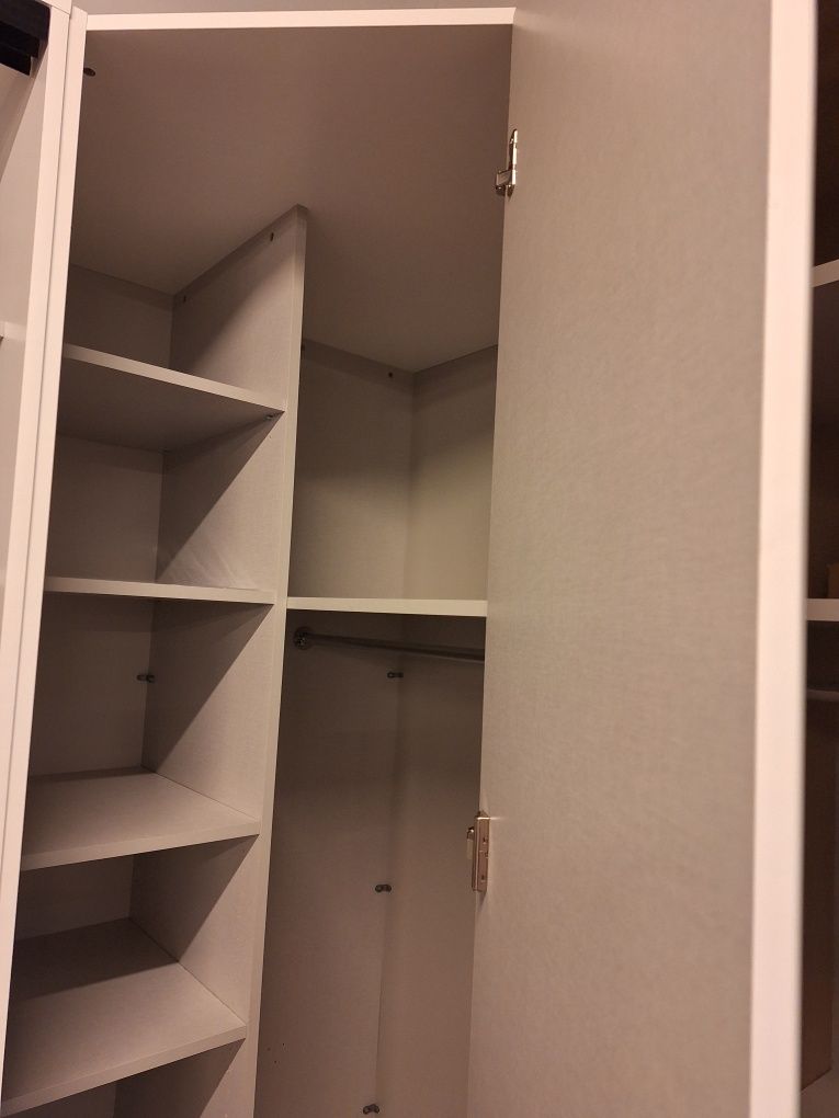 Na sprzedaz narożna bardzo pojemna szafa Flex 103x103 wysokość 240 cm