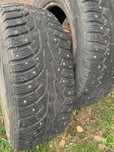 Зимова шина із шипами 215/60 R16
