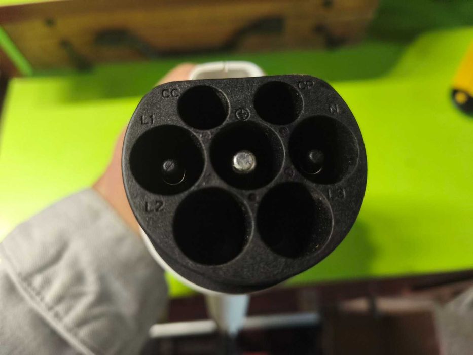 Зарядний пістолет до електромобіля GBT