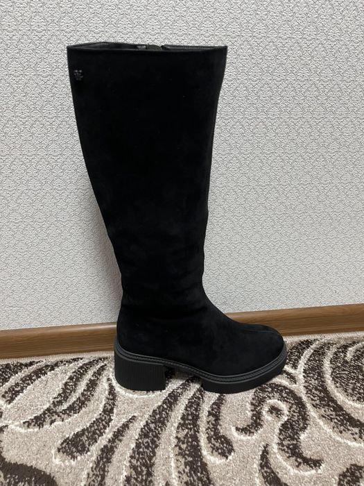 Нове зимове взуття