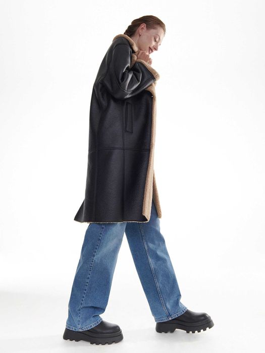 Пальто / дублянка зі штучної шкіри reserved