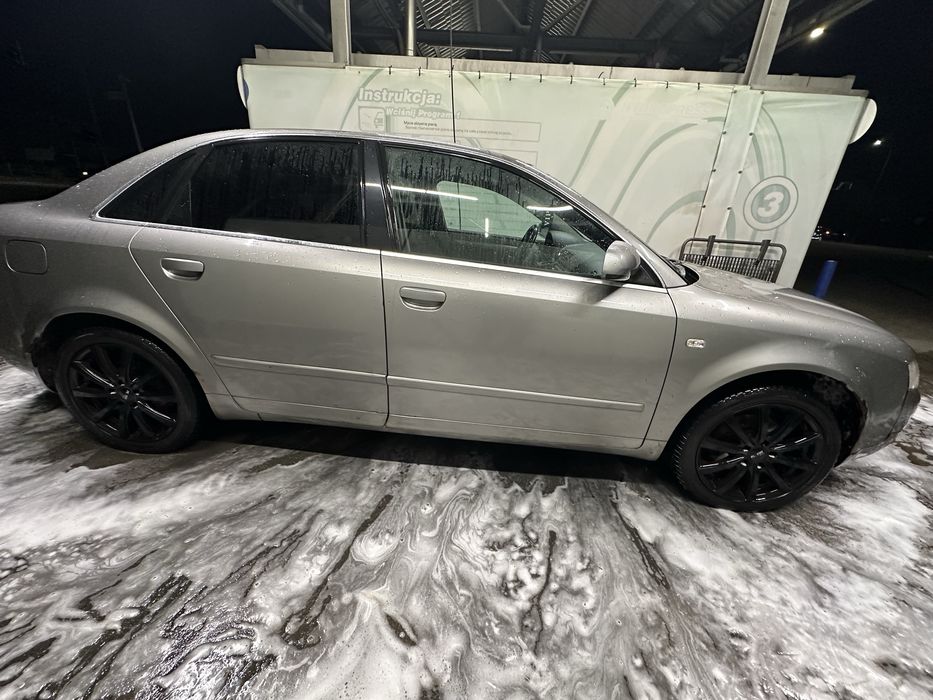 Audi a4b6 2.0fsi 150km