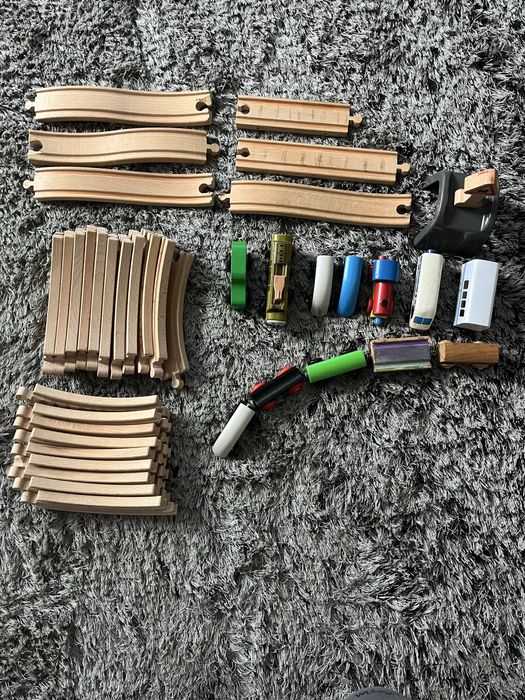 деревянная железная дорога+ паровозики