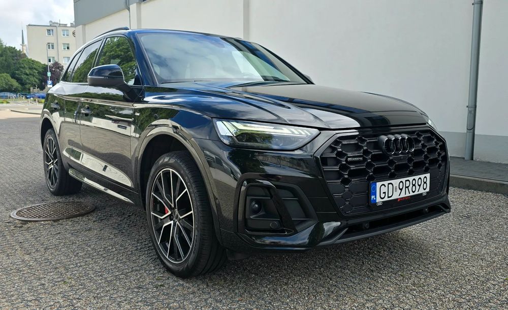 Audi Q5 Sewisowane w ASO Bezwypadkowe Faktura Vat 23% B&O pełny S-line 4x4