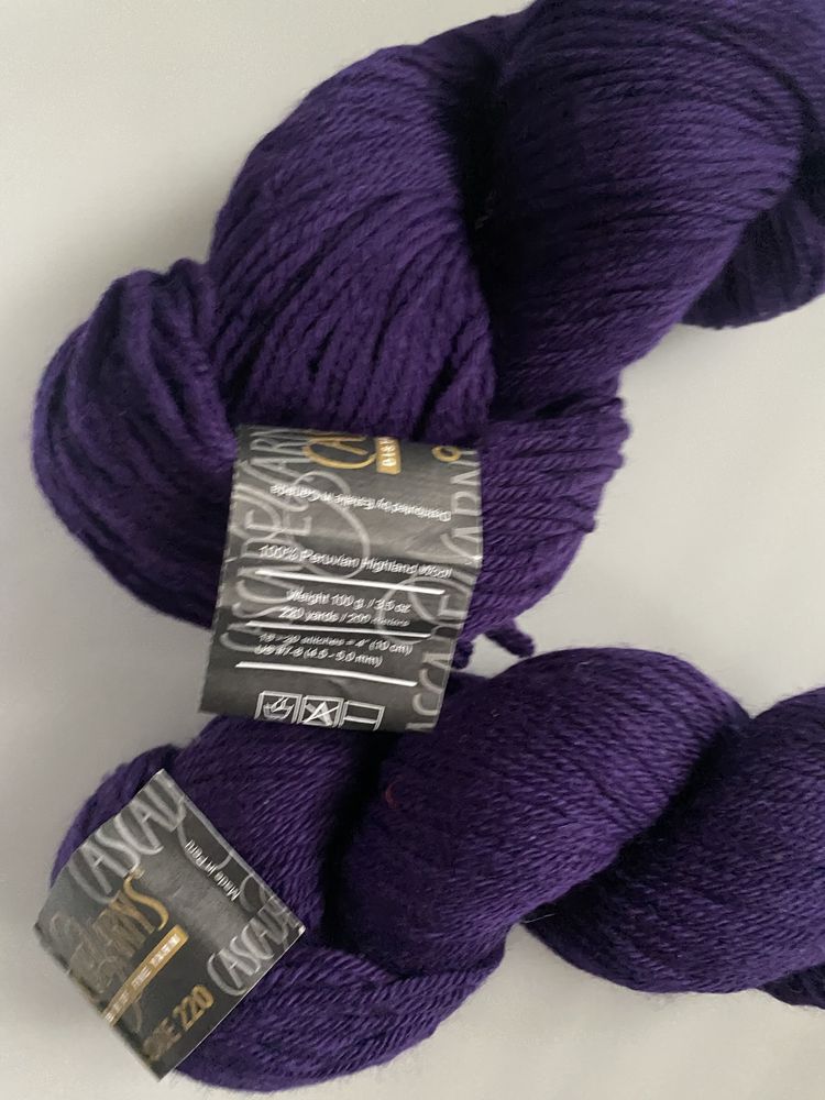 Włóczka Cascade 220 firmy Cascadeyarns