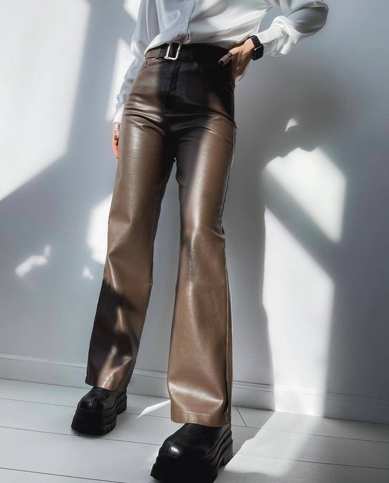 Штани з екошкіри