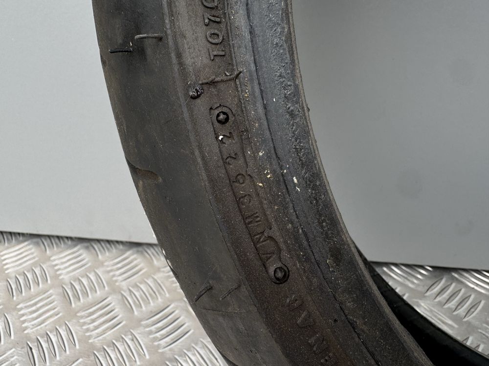 Opona bridgestone battlax 120 70 ZR17