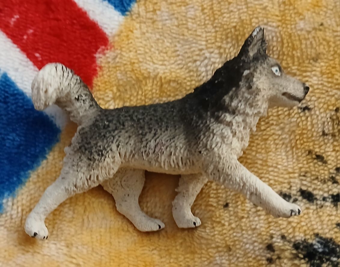 Lote Shleich e Mojo