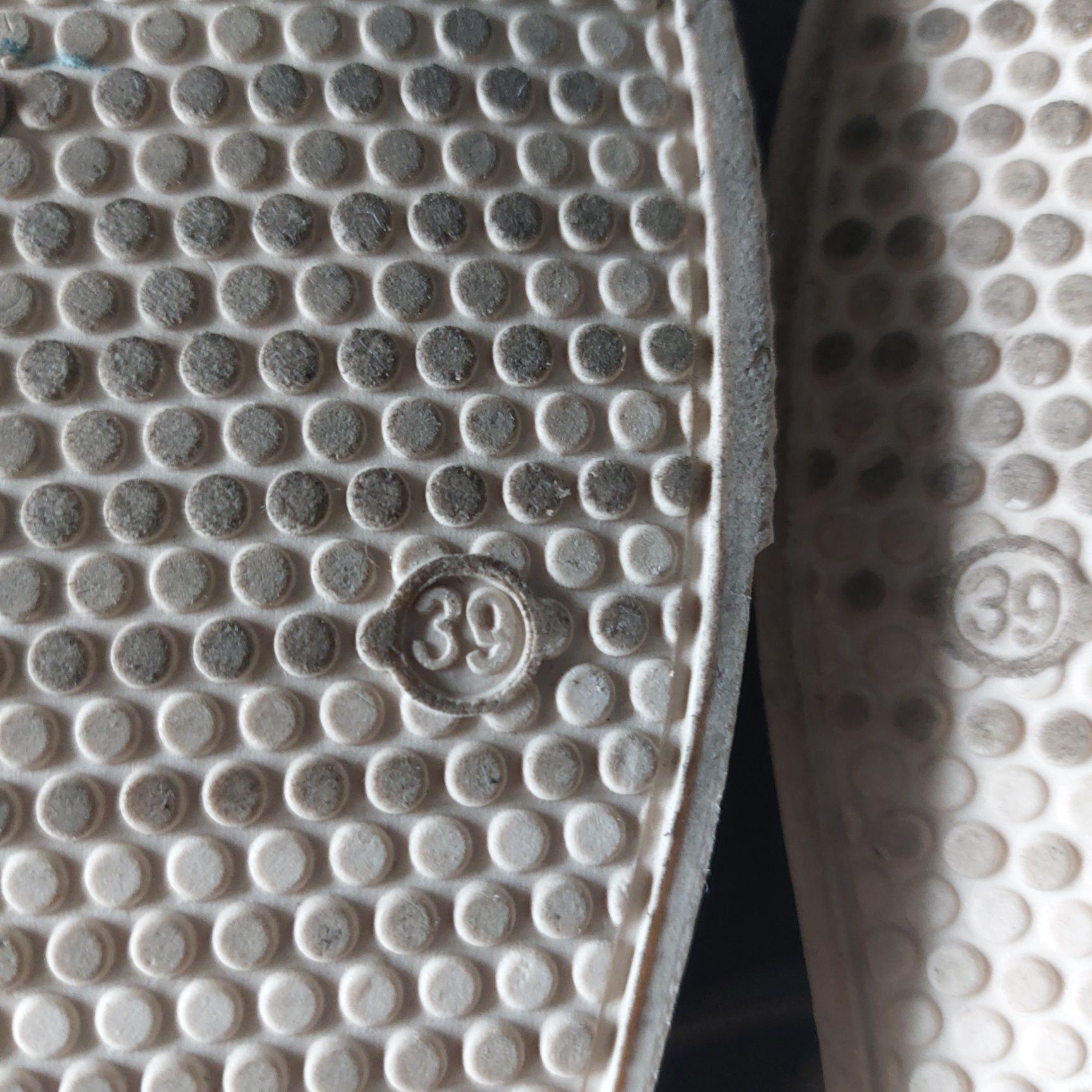 Sneakersy kremowe 39