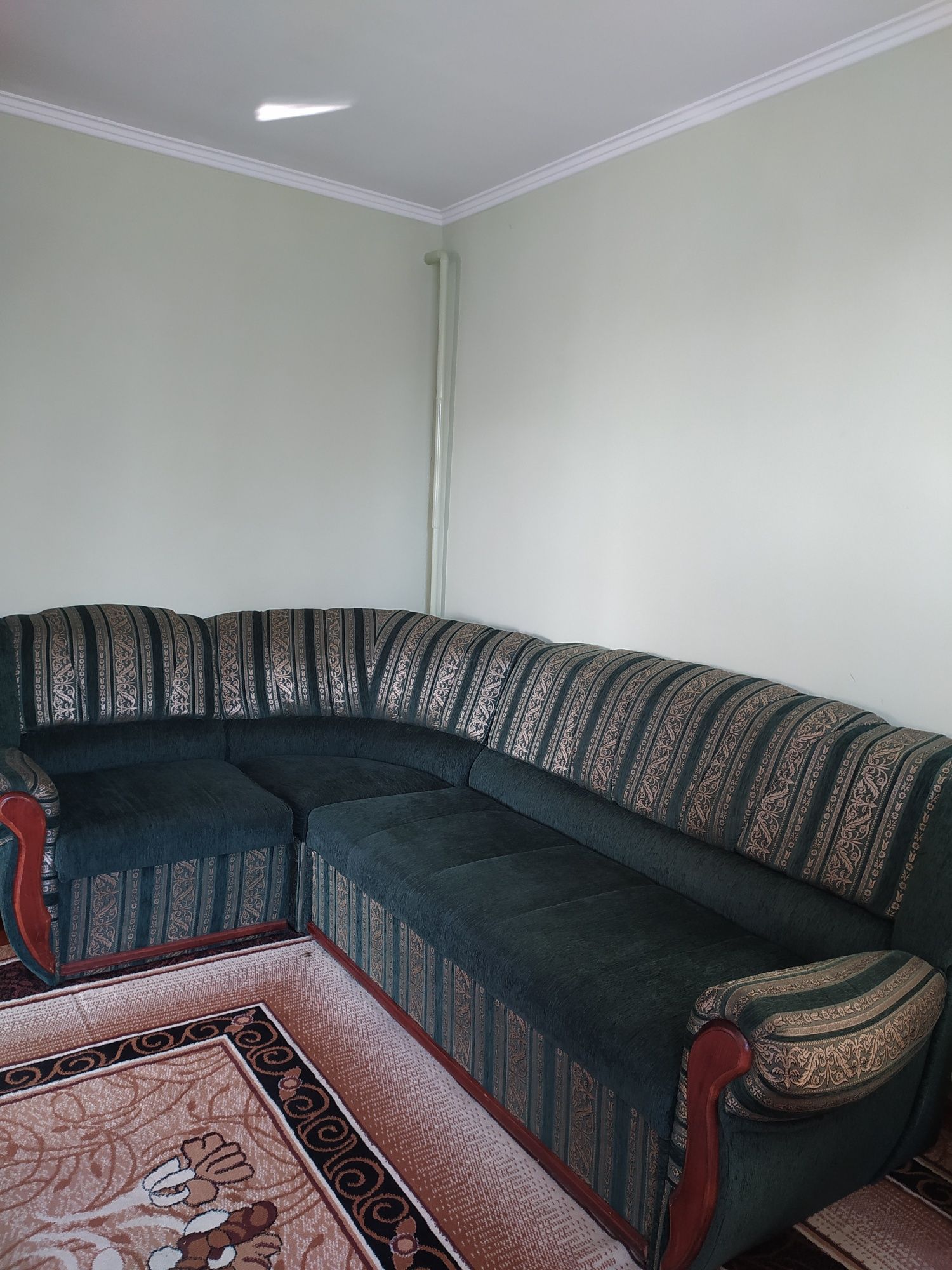 Продам кутовий двоспальний диван (уголок)