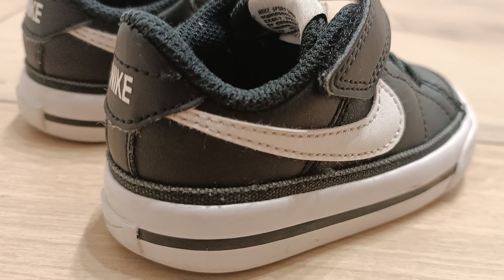 Nike 21 adidasy buty sportowe jesienne dla chłopca dziewczynki rzepy