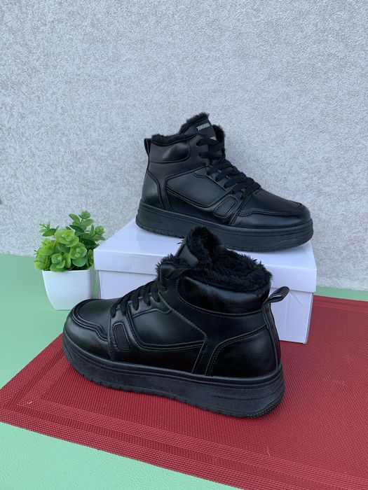 Кросівки зимові жіночі чорні р35.36.37.38.39.40