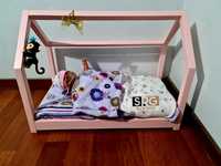 Cama montessori para bonecas