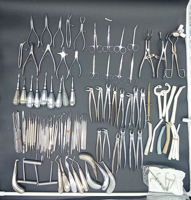 Інструменти стоматологічні ,медичні та зуботехнісні  бу.