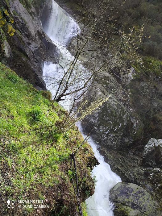 Moinhos junto a cascata