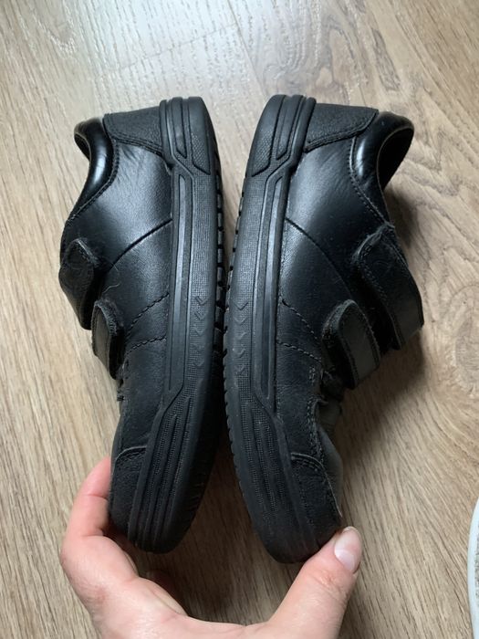 Clarks 12 F кросівки півчеревики черевики