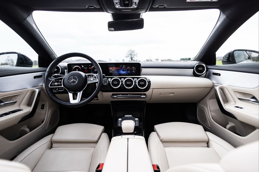 JASNE WNĘTRZE Biały Mercedes Auto Samochód do Ślubu Wynajem Wesele