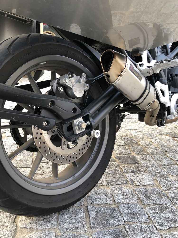 Benelli trk 502.