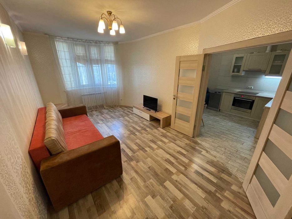 Оренда квартири (спальня+кухня-студіо), метро Осокорки 3 хв. пішки.