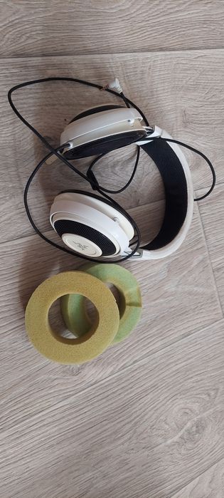 Оригінальні ігрові навушники Razer Kraken Pro V2 White