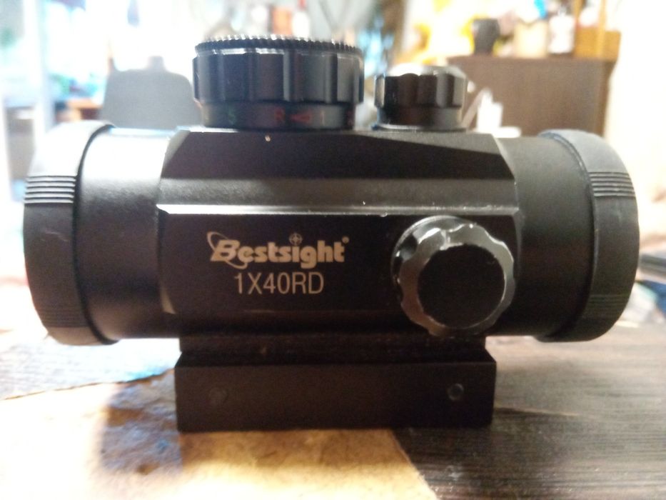 Продам каліматорний приціл Bestsight 1×40Rd