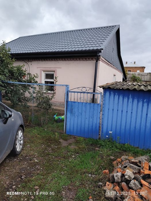 Продам будинок зі зручностями