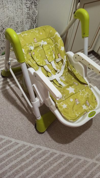 Продам столик для годування мобіль в подарунок