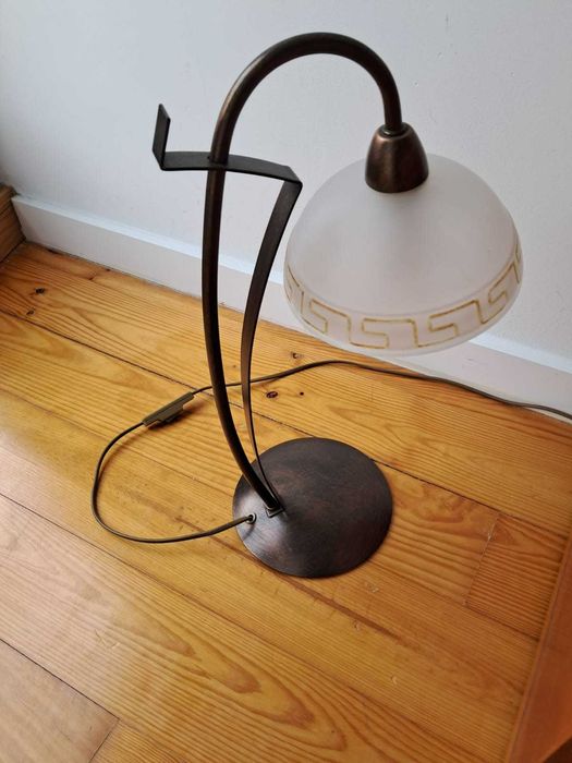 Candeeiro de Mesa