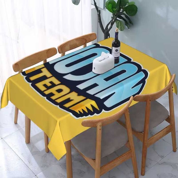 Nowy obrus na stół Wojan