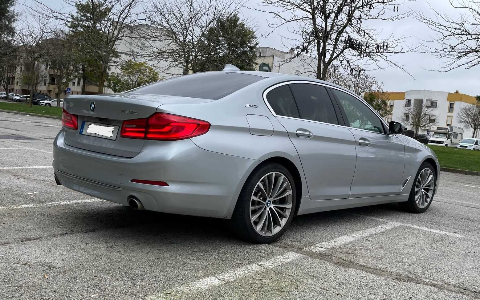 BMW 530E de 2018 em excelente estado