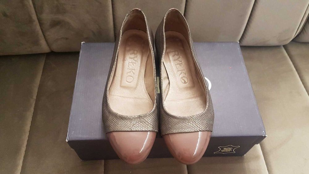 Baleriny skórzane Ryłko ciemnoszare z połyskiem lakierowane noski