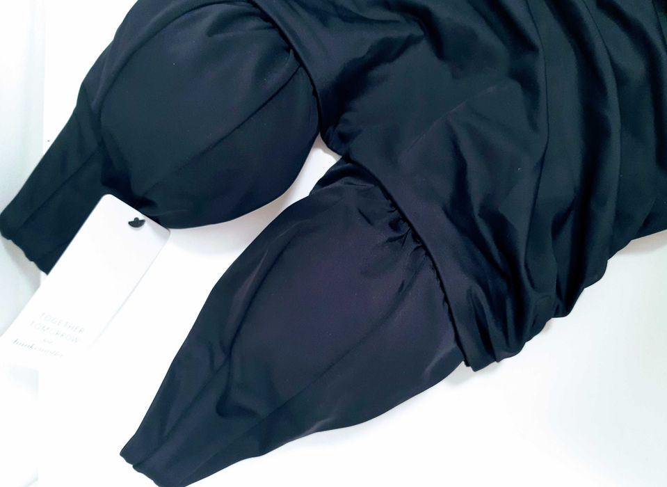 Nowy jednoczęściowy strój kąpielowy hunkemoller czarny