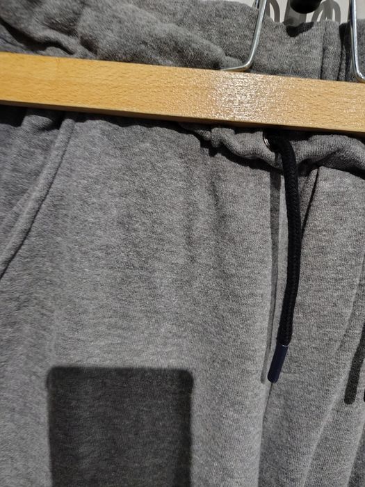 Bekkin Spodnie dresowe chłopięce 164