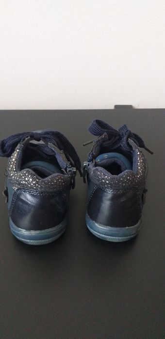 Trzewiki  buciki kryte